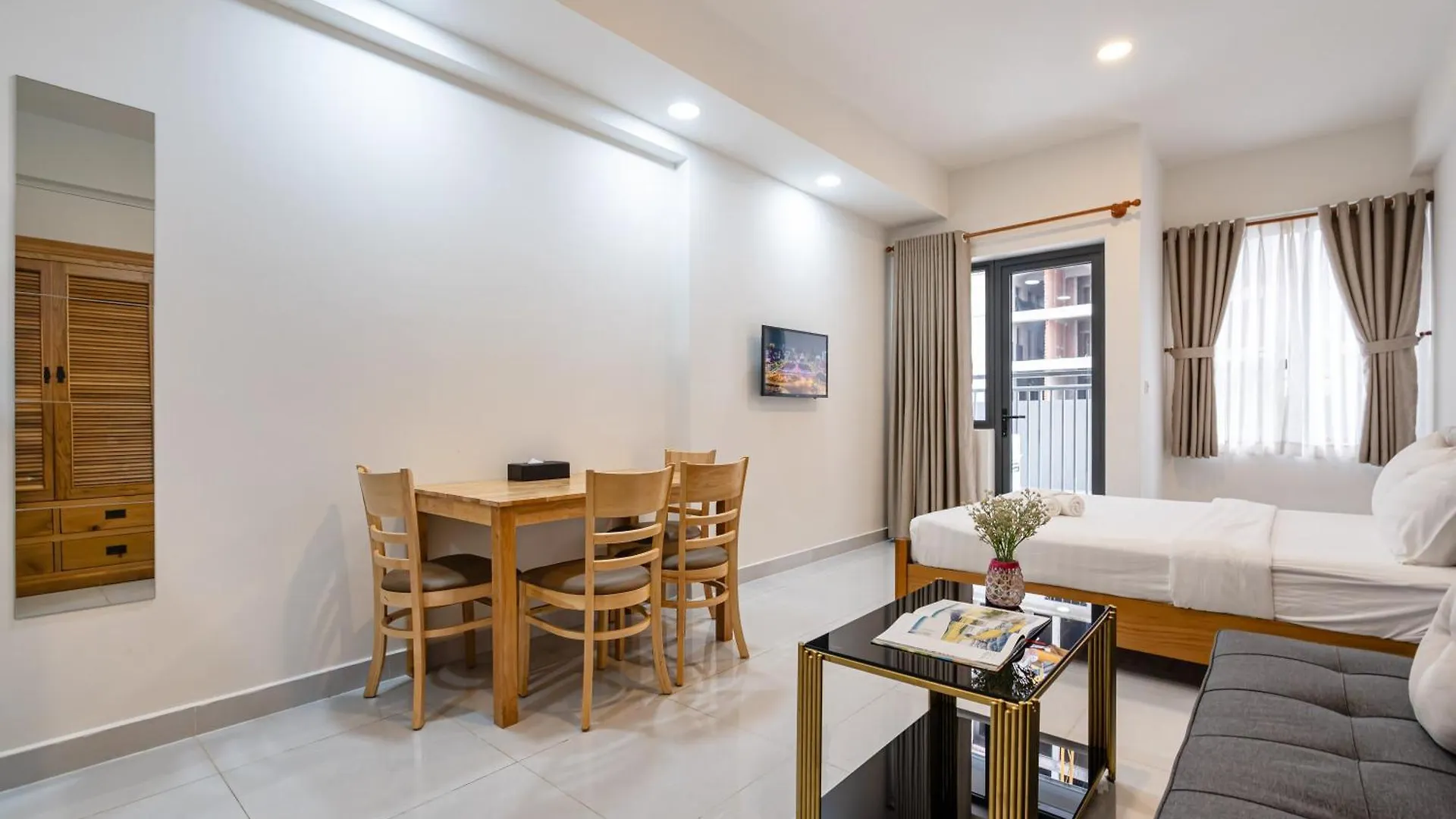 Otis Apartment - Soho Residence District 1 - Near Bui Vien Ho-Chi-Minh-Stadt