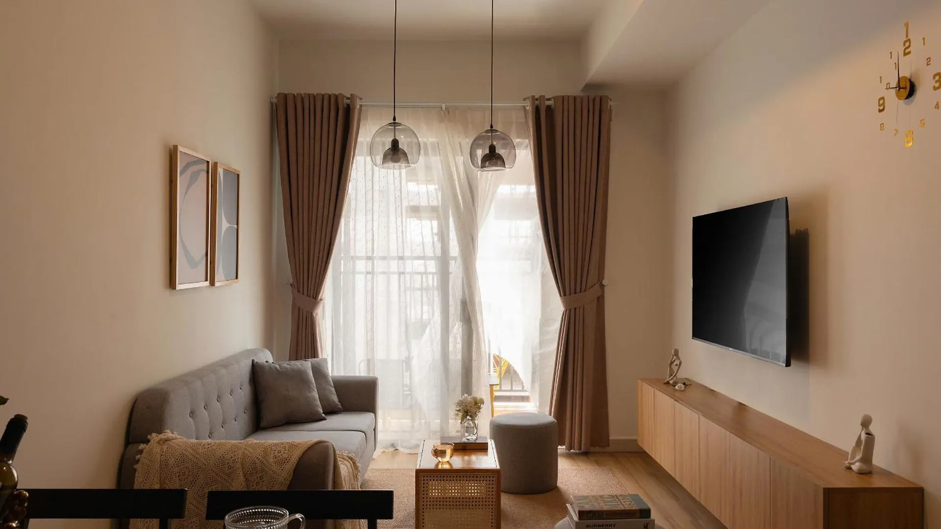 Otis Apartment - Soho Residence District 1 - Near Bui Vien Ho-Chi-Minh-Stadt Vietnam